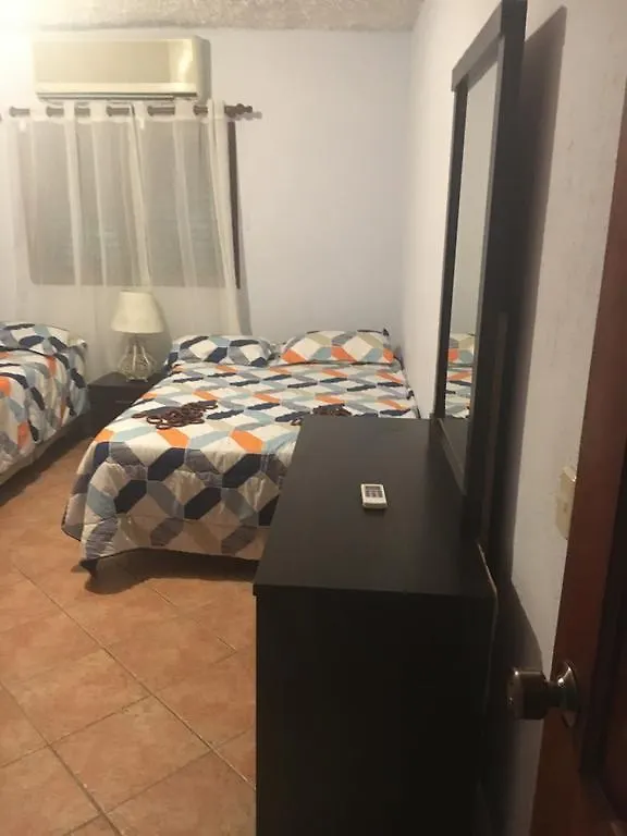 מלון San Cristobal Cambita Casita De Campo
